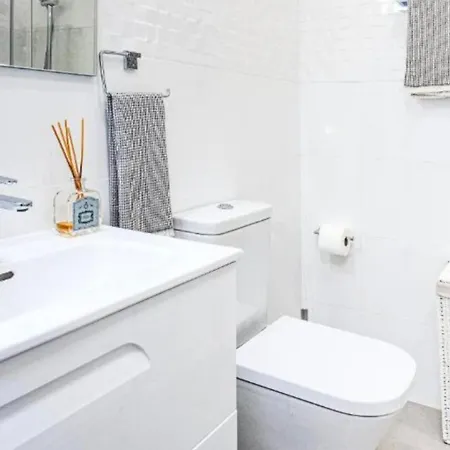 Gorgeous View & Sauna, Golf וילה אדחה