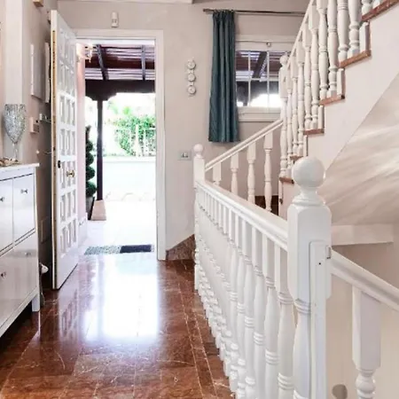 Gorgeous View & Sauna, Golf וילה אדחה