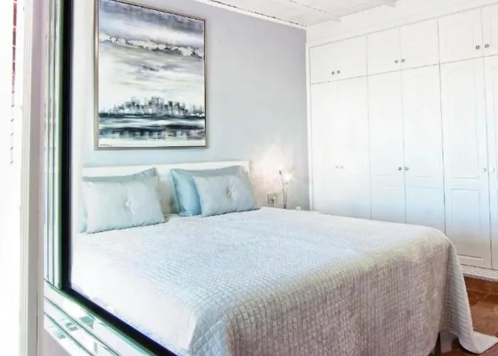 Gorgeous View & Sauna, Golf Vila