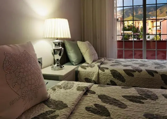 Gorgeous View & Sauna, Golf Villa *