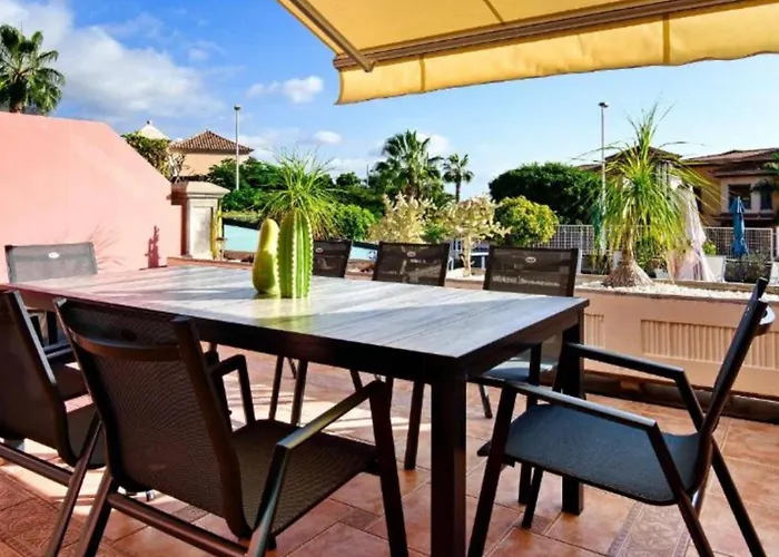 Gorgeous View & Sauna, Golf Villa *