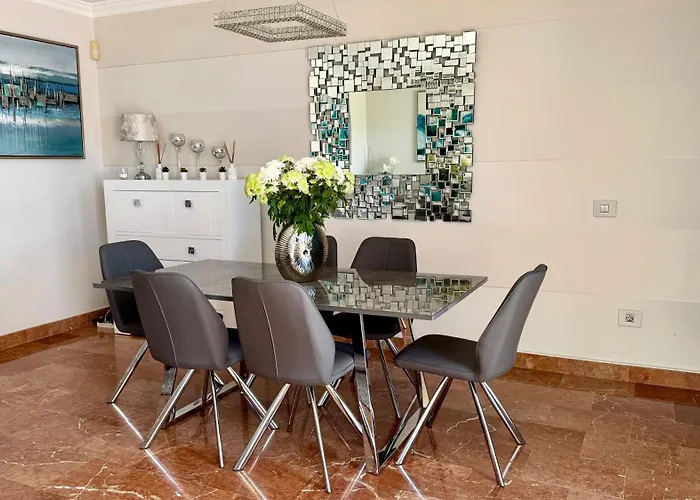 Gorgeous View & Sauna, Golf