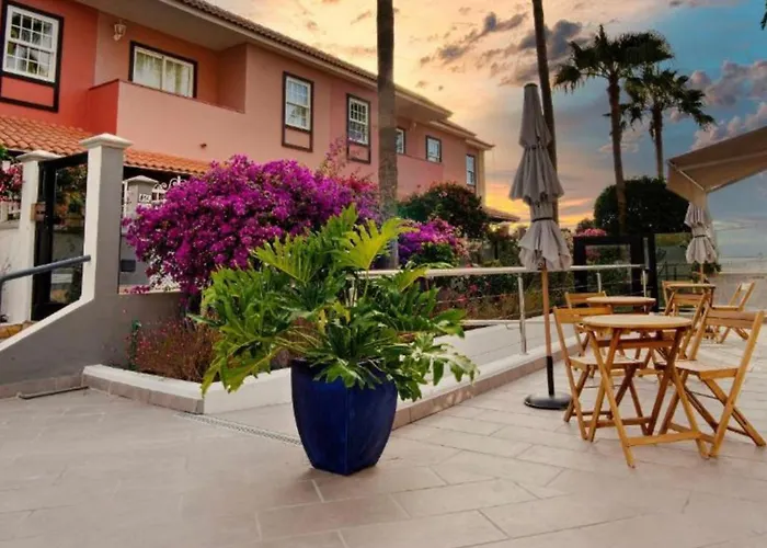 Gorgeous View & Sauna, Golf Βίλα